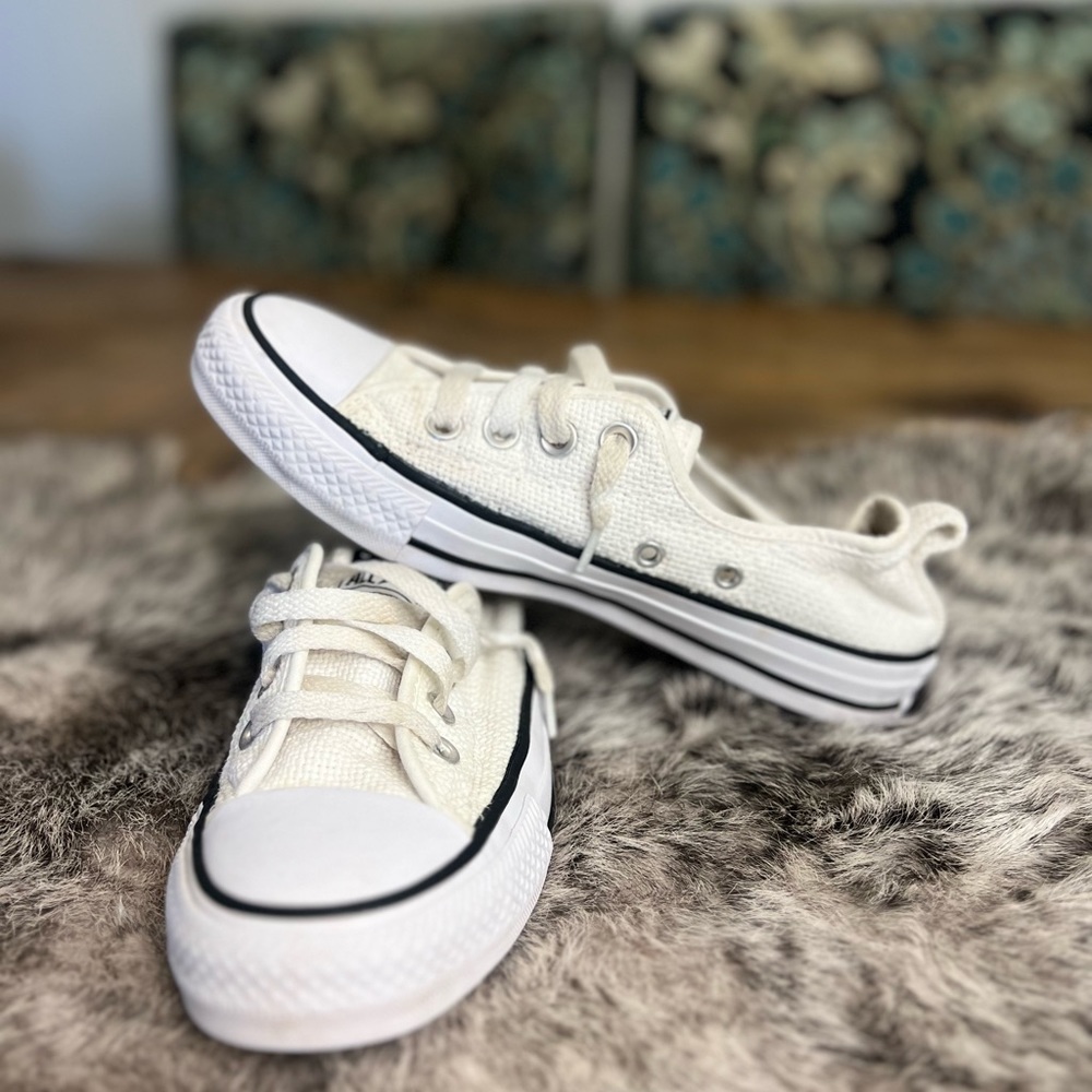 White Knit Women’s USA Size 6 Slip-On Converse Sneakers.